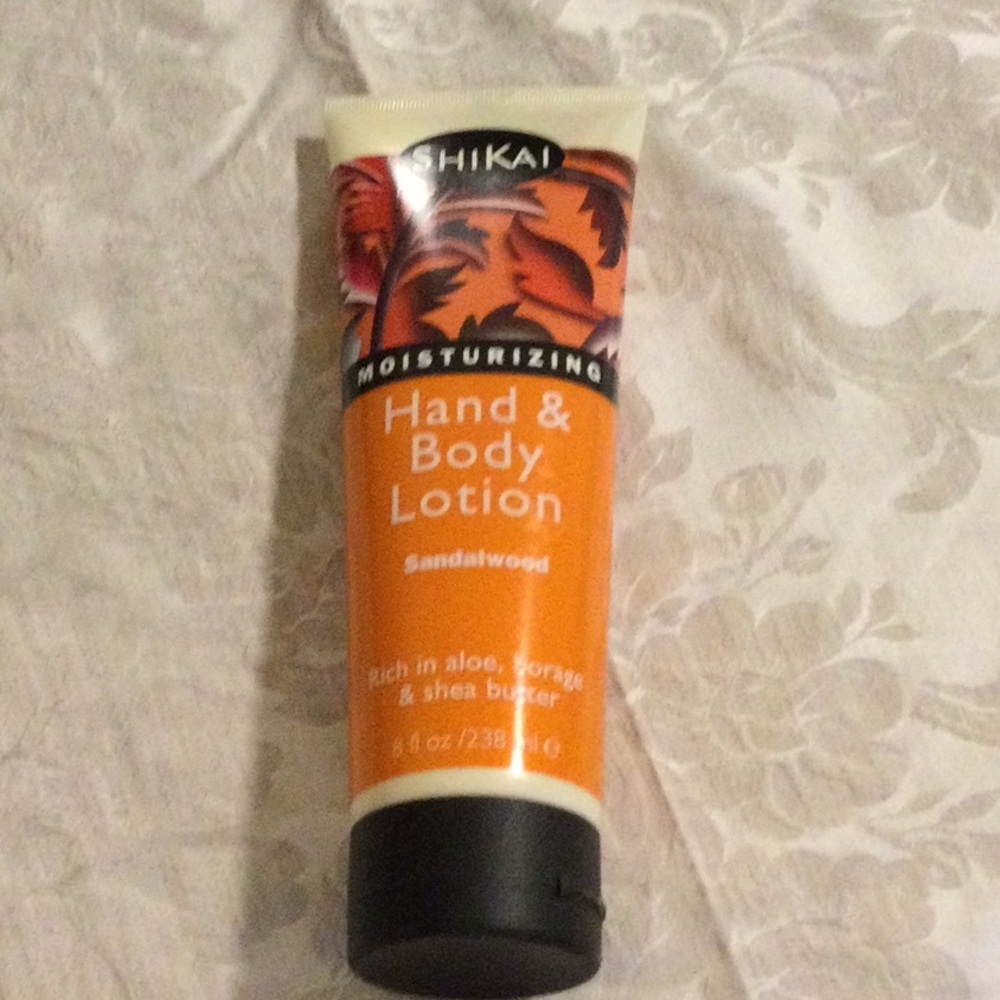 Shikai Moisturizing Hand & Body Lotion. Sandlewood.  8 fl oz